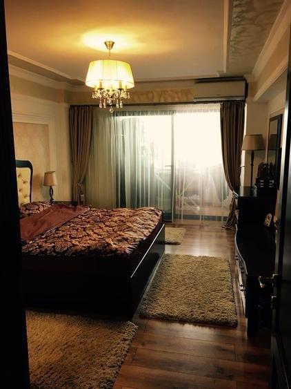 Apartament cu 4 camere decomandat în Burdujeni