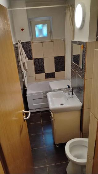 Apartament cu 3 camere semidecomandat în Olimpia-Stadion