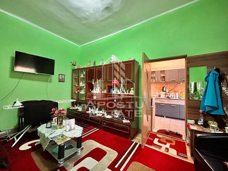 Apartament cu 2 camere nedecomandat, mobilat în Central