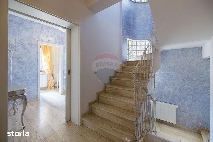 Casă cu 4 camere decomandat cu Teren 500 Mp în Dârste