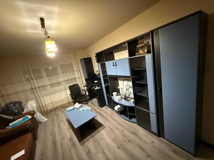 Apartament cu 2 camere decomandat în Buzaului