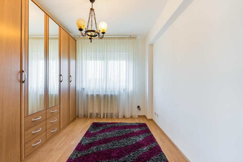 Duplex cu 4 camere cu Canalizare în Voluntari