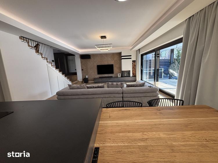 Casă cu 4 camere cu Teren 372 Mp în Corbeanca