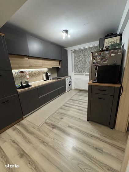 Apartament cu 3 camere în Est