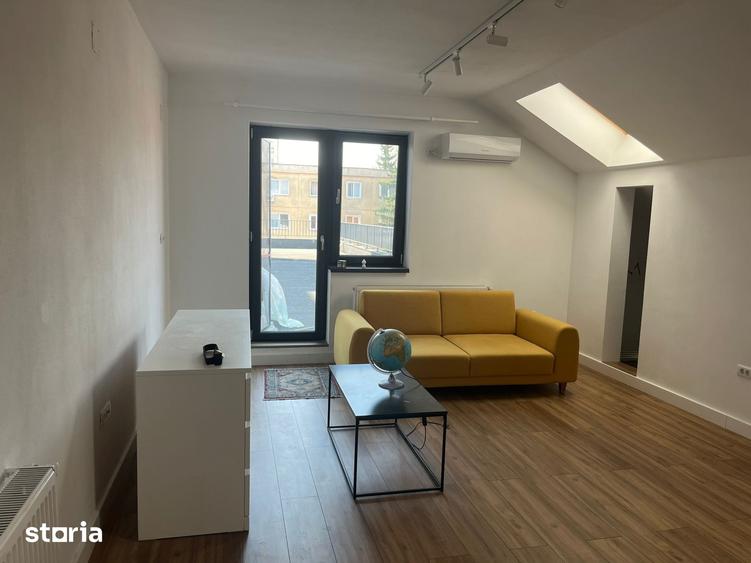 Apartament cu 3 camere în Florilor