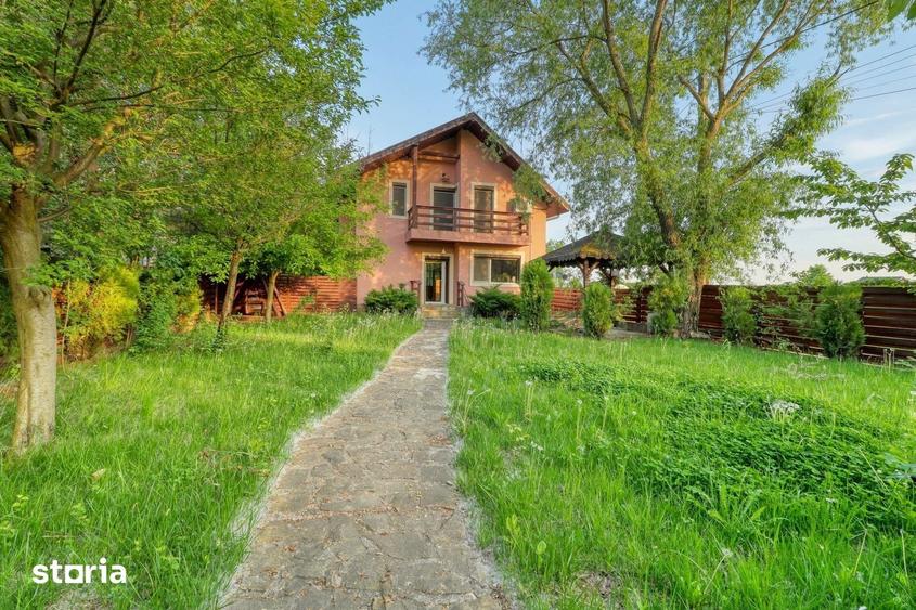 Casă cu 4 camere cu Teren 537 Mp în Crevedia