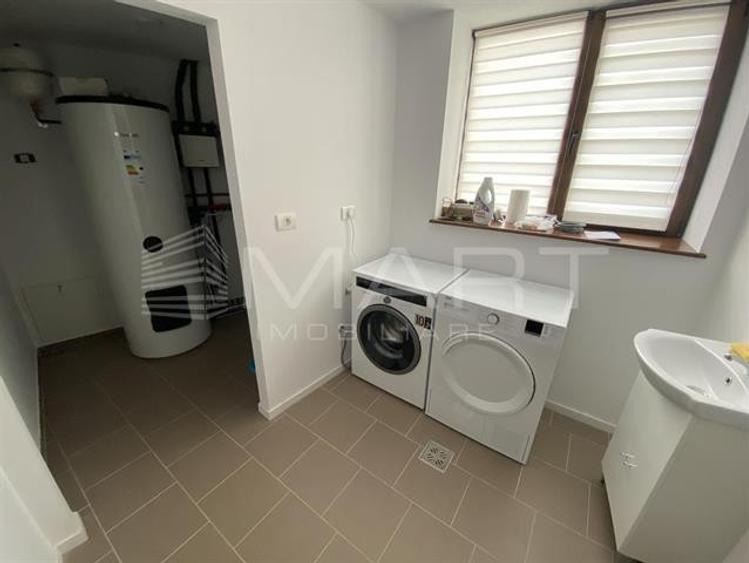 Vila de lux 5 camere +1500mp teren Cisnadie - 14