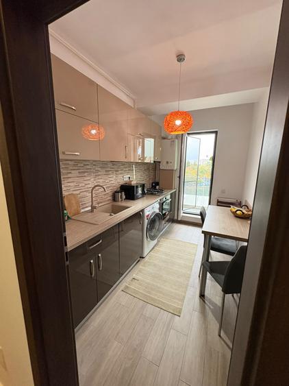 Apartament cu 2 camere decomandat în Drumul Taberei