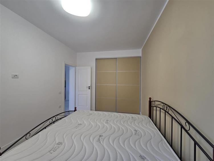 Apartament cu 2 camere decomandat în Sânmartin