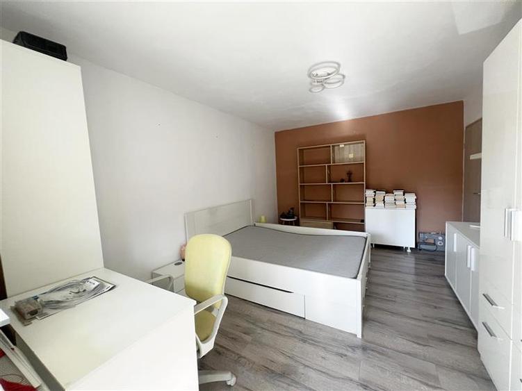 Apartament cu 2 camere decomandat în Centrul Civic