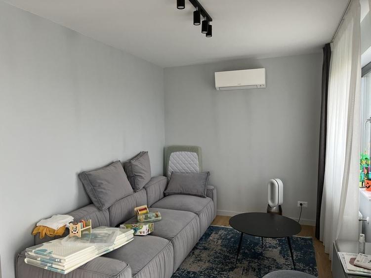 Casă cu 3 camere în Frumușani