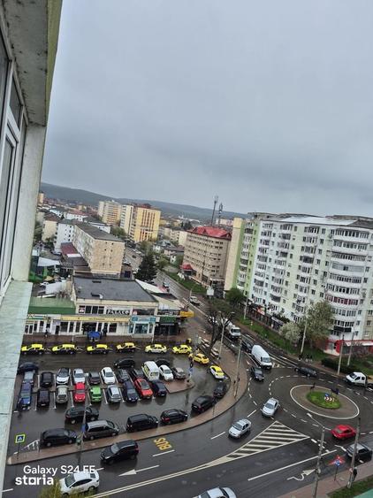 Apartament cu 3 camere decomandat în Dărmănești