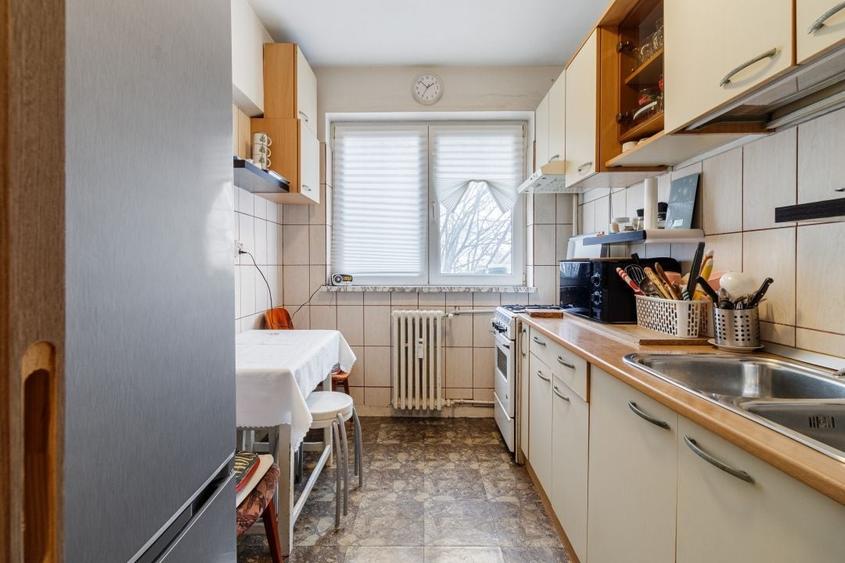 Apartament cu 3 camere circular, mobilat în Titan
