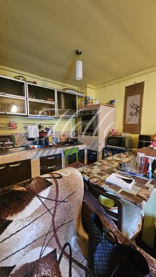 Apartament cu 2 camere semidecomandat în Florești