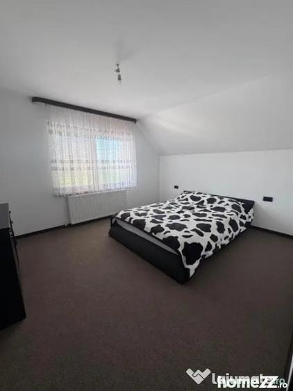 Casă cu 5 camere cu Teren 450 Mp în Rădăuți