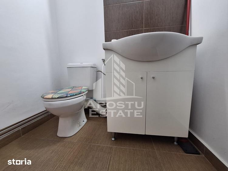 Apartament cu 3 camere decomandat, mobilat în Banu Mărăcine