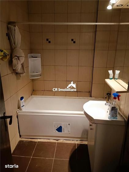 Apartament cu 3 camere decomandat în Centrul Civic