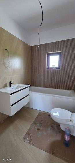 Casă cu 4 camere cu Teren 523 Mp în Clinceni