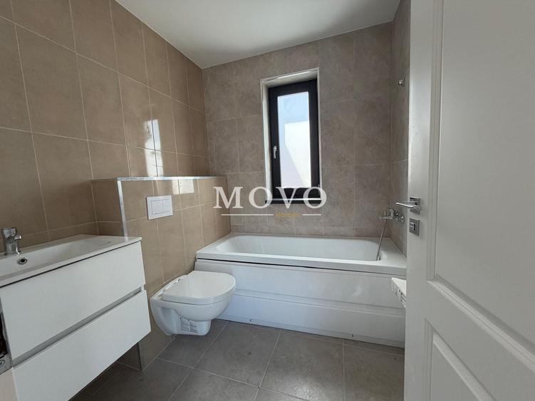 Duplex cu 4 camere cu Teren 250 Mp în Săcălaz