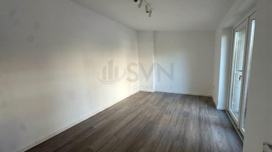 Apartament cu 4 camere decomandat în 1 Mai