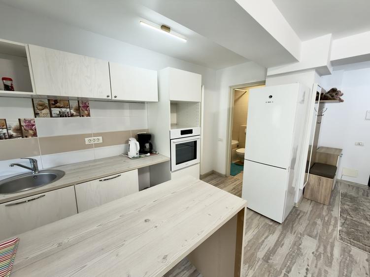 Apartament cu 2 camere semidecomandat, mobilat în Herăstrău