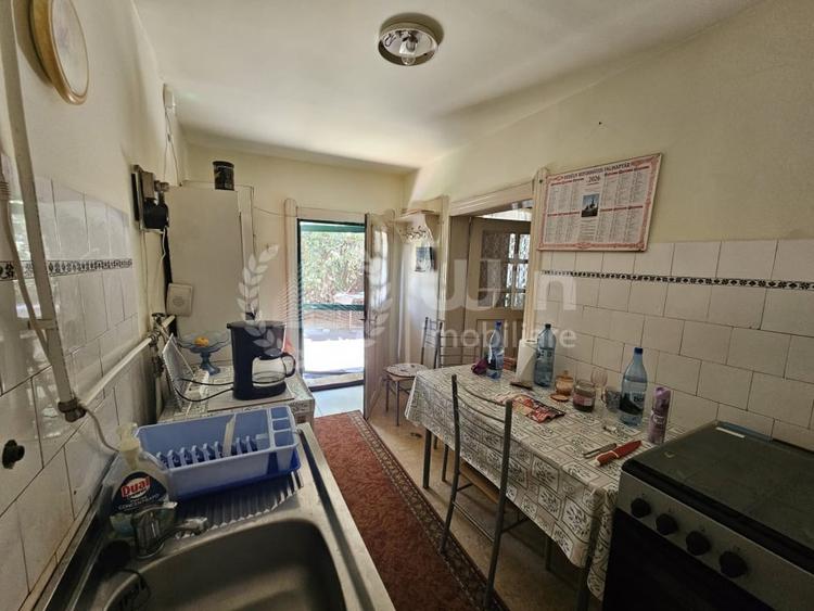 Casă individuală cu 3 camere cu Canalizare în Dâmbul Rotund