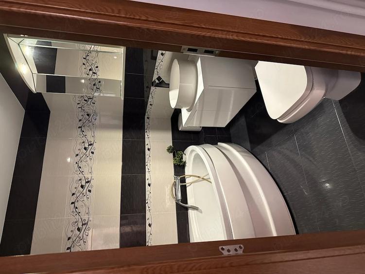Apartament cu 3 camere decomandat în Apărătorii Patriei