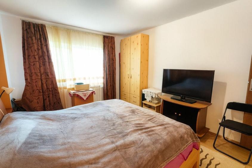 Apartament cu 2 camere semidecomandat în Valea Aurie