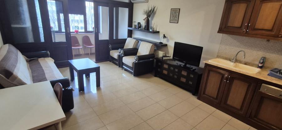 Apartament cu 2 camere semidecomandat în Central