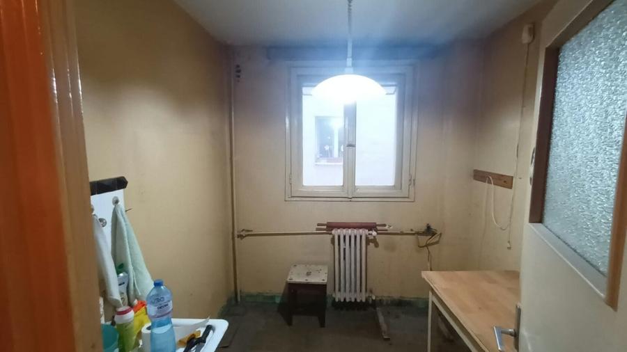 Apartament cu 2 camere semidecomandat în Iancului