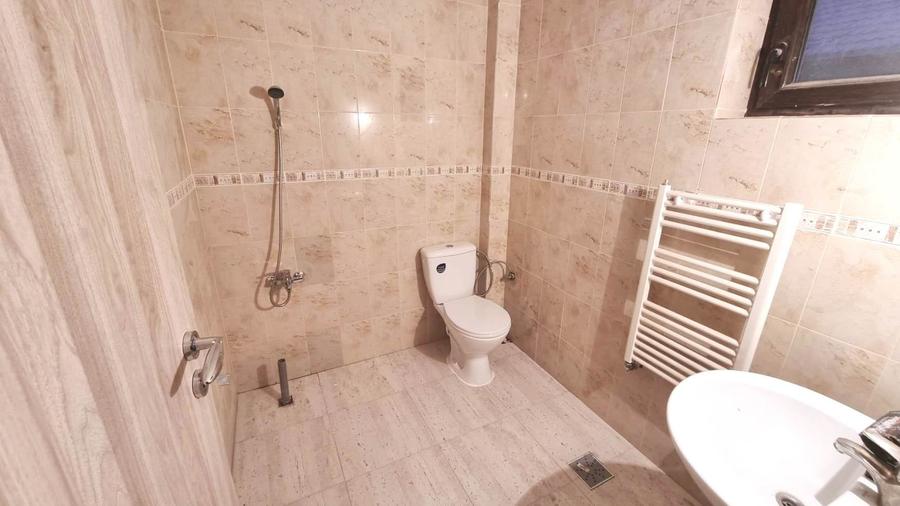 Casă individuală cu 5 camere cu Teren 528 Mp în Periș