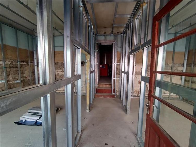 Spațiu comercial, de 72 mp, în Central