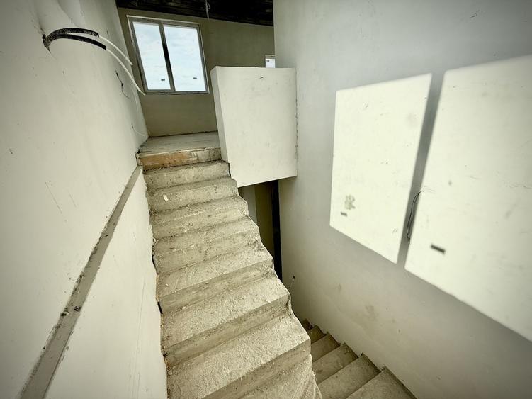 Casă individuală cu 5 camere cu Canalizare în Făget