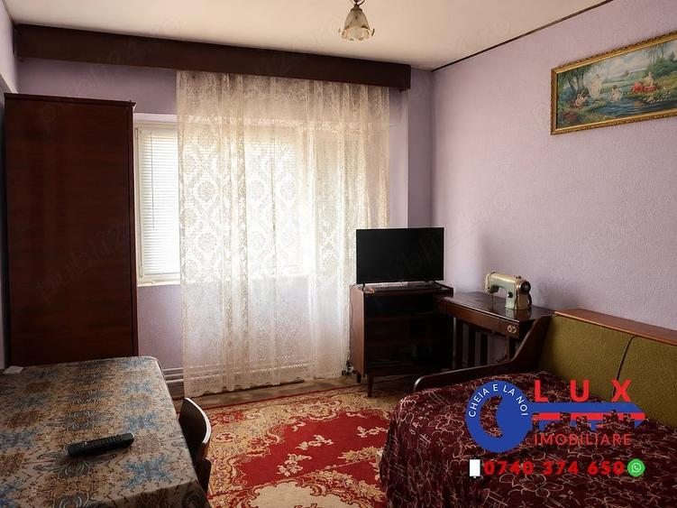 Apartament cu 2 camere decomandat în E3
