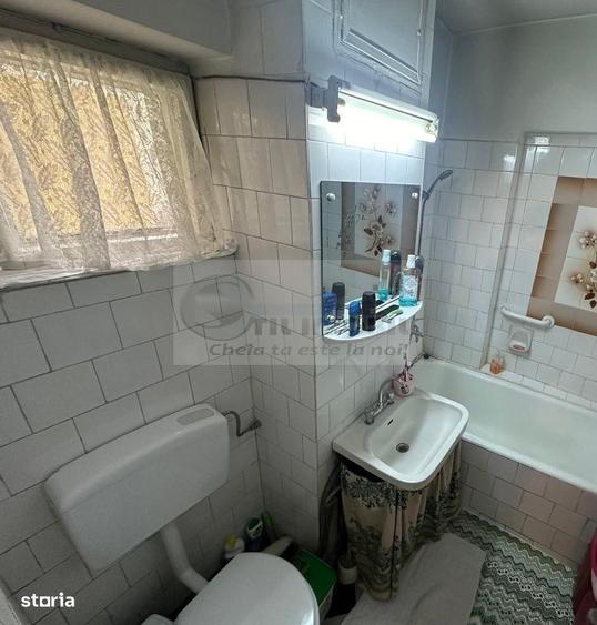 Apartament cu 3 camere decomandat în Hala Centrală