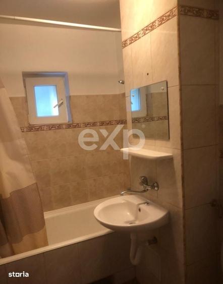 Apartament cu 3 camere decomandat în Zorilor