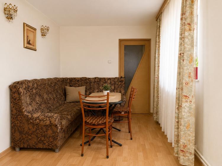 Casă individuală cu 5 camere cu Canalizare în Smeura