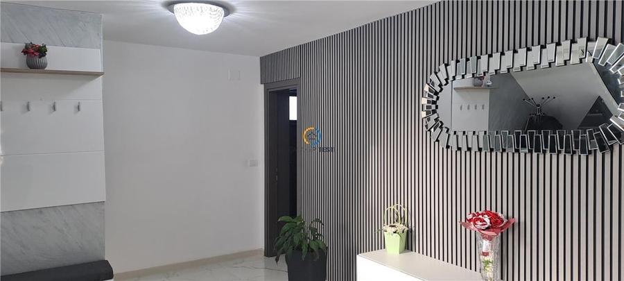 Casă individuală cu 5 camere cu Teren 700 Mp în Lăbușești