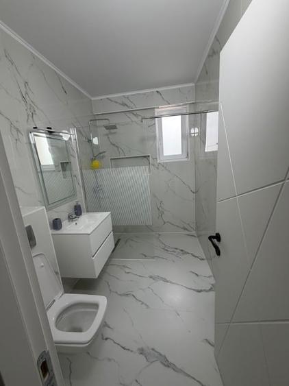Apartament cu 2 camere, mobilat în Central