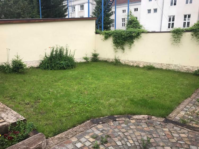 Casă cu 3 camere decomandat cu Teren 430 Mp în Griviței