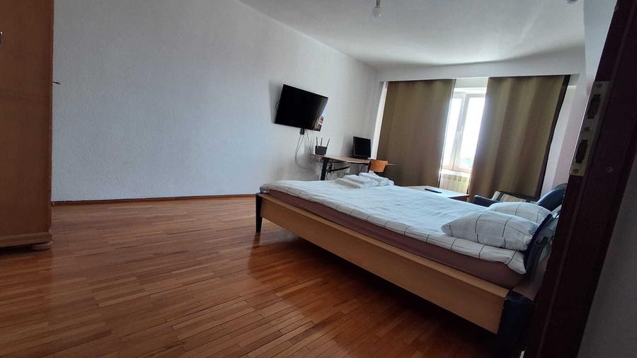 Inchiriez apartament Sibiu Mihai Viteazul - Piata Aurel Vlaicu - orice perioada . - 3