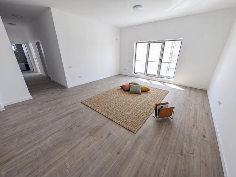 Apartament cu 3 camere în Tunari