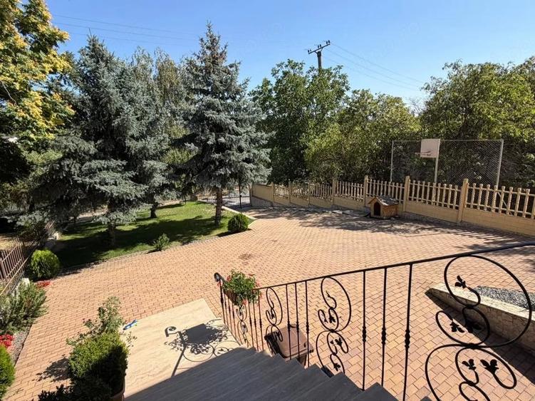 Casă cu 4 camere cu Teren 1000 Mp în Dealuri Oradea