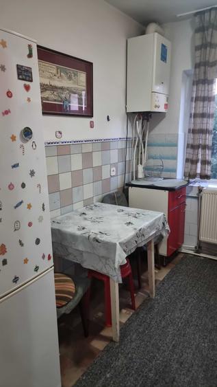 Apartament decomandat de inchiriat - 2