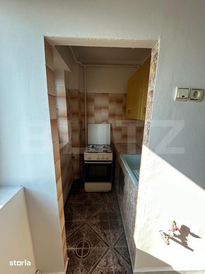Apartament cu 3 camere decomandat în Micro 11