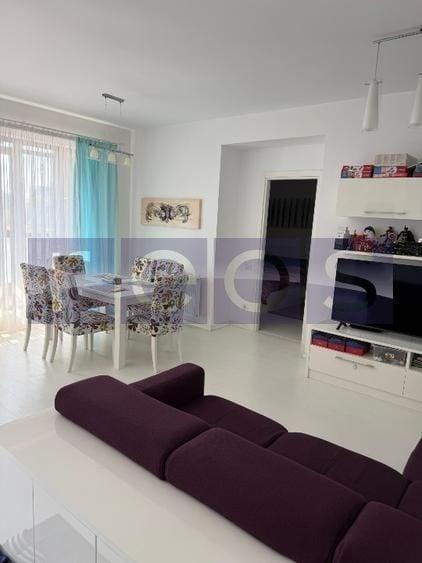 Apartament cu 3 camere decomandat, mobilat în Nerva Traian