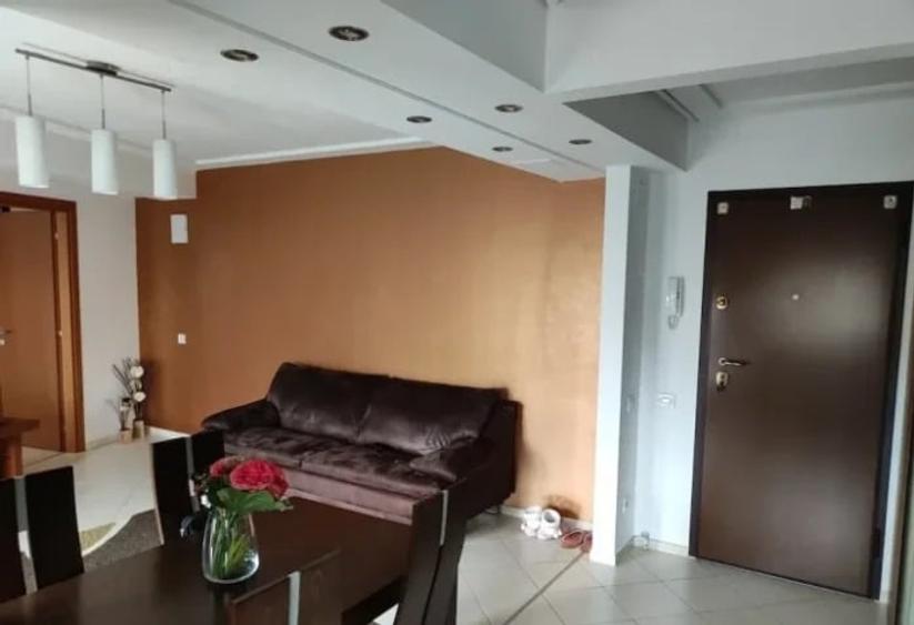 Apartament cu 2 camere decomandat în Dristor