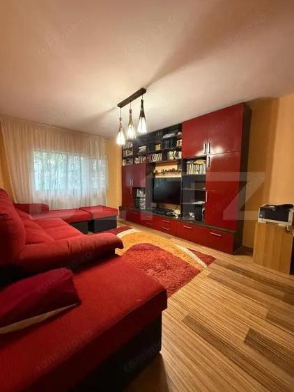 Apartament cu 4 camere decomandat în Vest