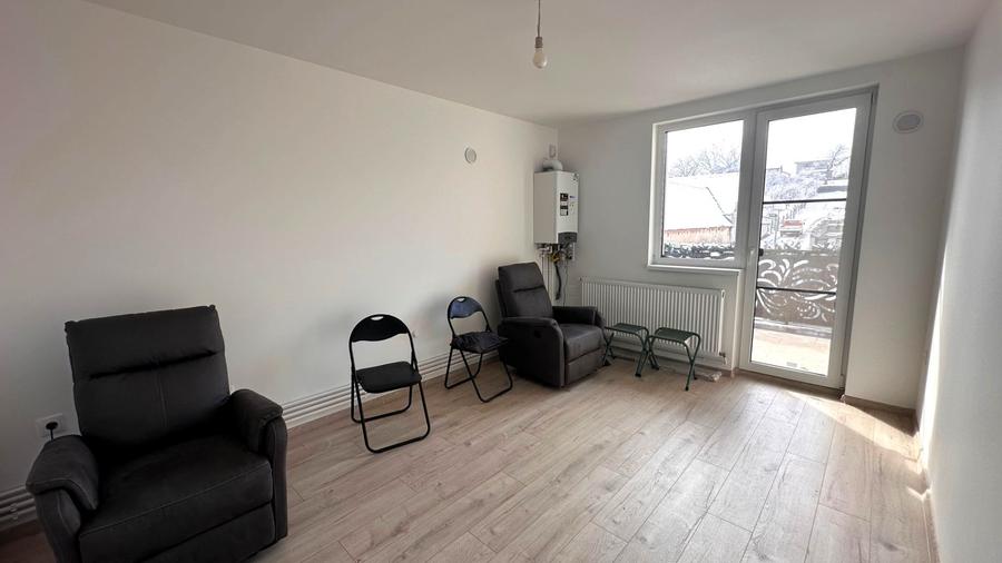 Apartament cu 3 camere în Șura Mică