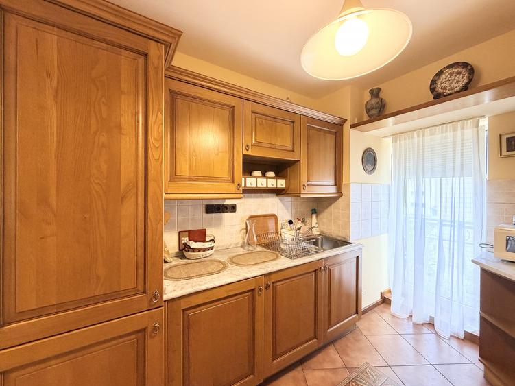 Apartament cu 2 camere decomandat, mobilat în Libertății